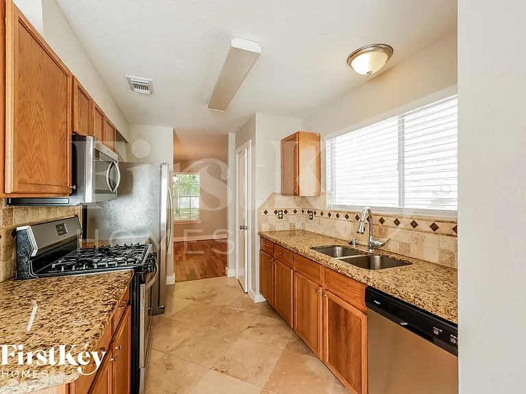 18819 Atasca Oaks Dr — Photo 8
