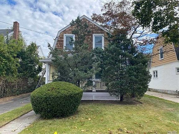 2nd image of 163 N Ocean Ave