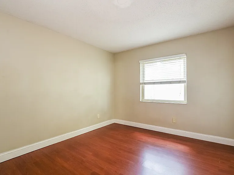 13900 Lena St — Photo 12