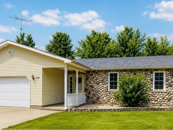 110 S 5th St, Oakwood, OH 45873