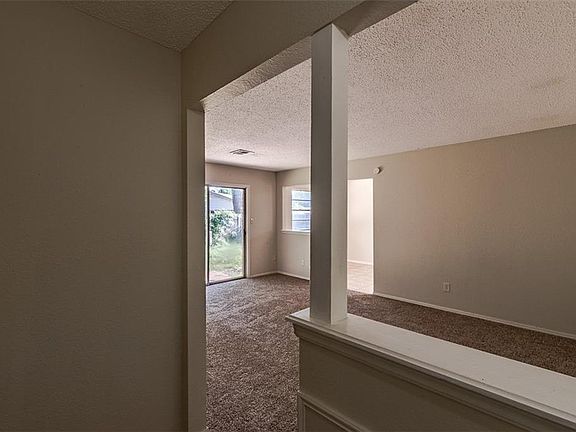 3rd image of 1310 Columbia Cir