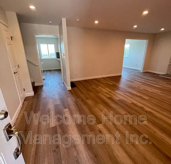 16233 San Remo Dr — Photo 4
