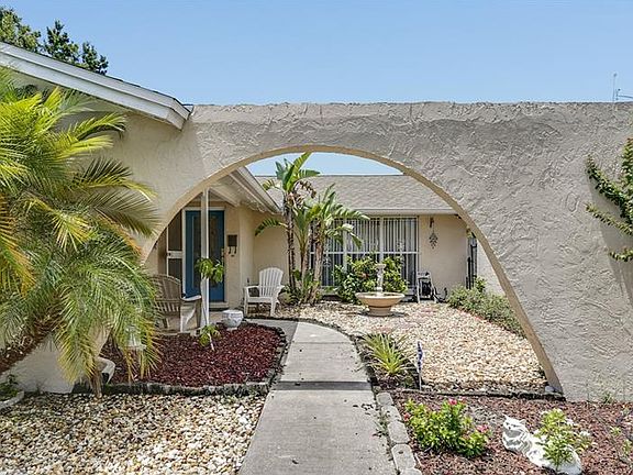 3rd image of 8505 Woodhurst Dr