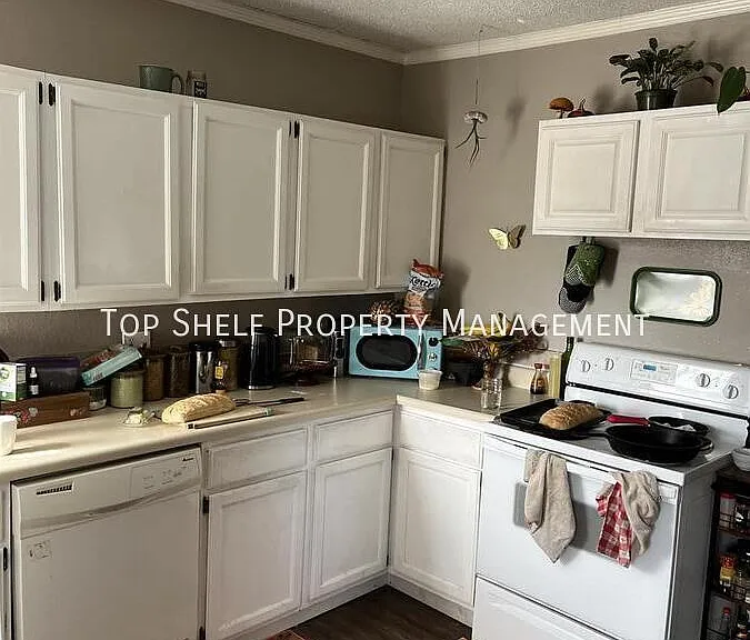 4216 Ingersoll Ave #6 — Photo 8
