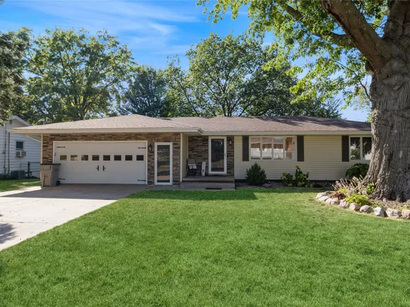 201 N Sunset Dr, Pleasantville, IA 50225