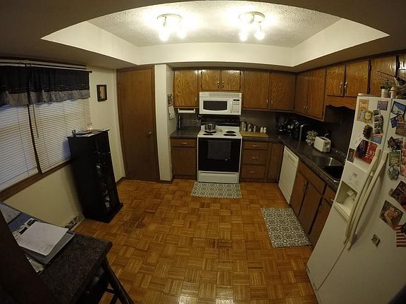 5th image of 530 Erber Ct