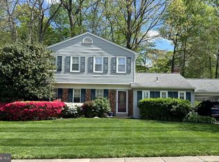 6046 Ridge Ford Dr, Burke, VA 22015