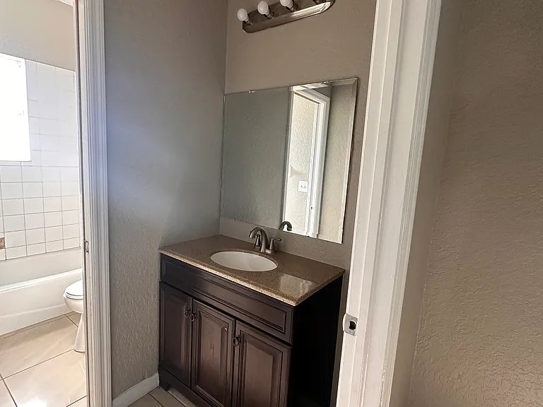 2701 Waver St — Photo 7