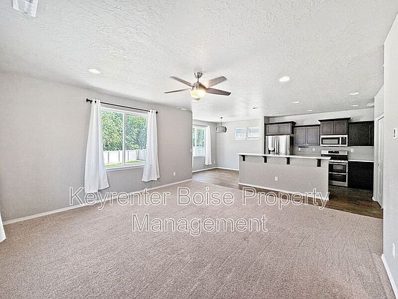 3rd image of 34 N Mingus Ave