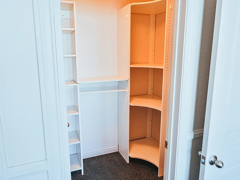 835 Harbor Cliff Way #286 — Photo 39