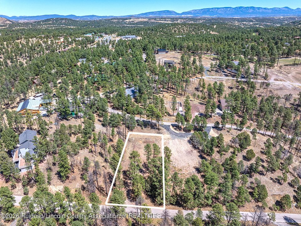 1st image of 215 Brentwood Dr #2