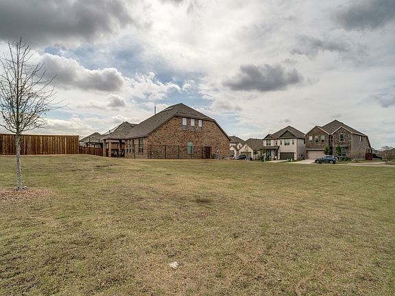 2nd image of 2008 Rhea Ct