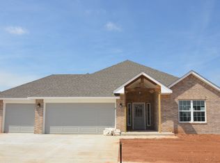 10409 Lightning Creek Dr, Yukon, OK 73099