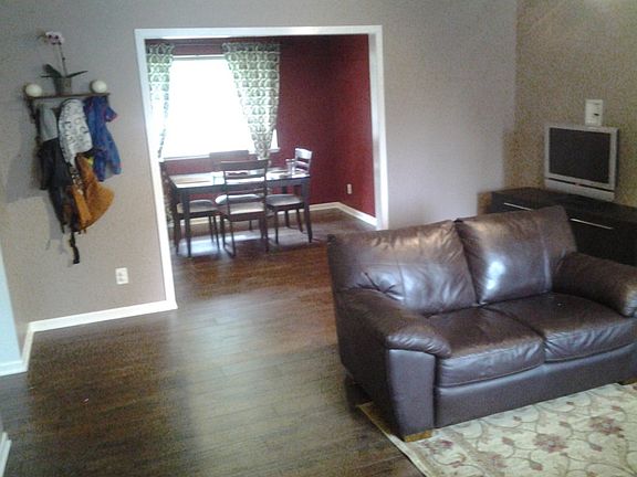 5th image of 12537 SE 75th Pl