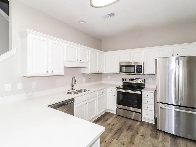 1132 Hoska Cv — Photo 9