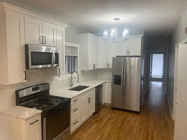 1461 W Walton St #1 — Photo 4