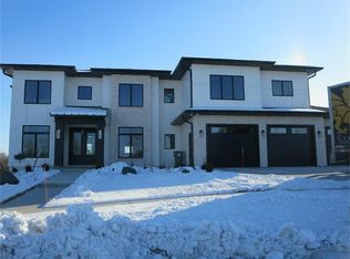3711 Apollo St, Cedar Falls, IA 50613