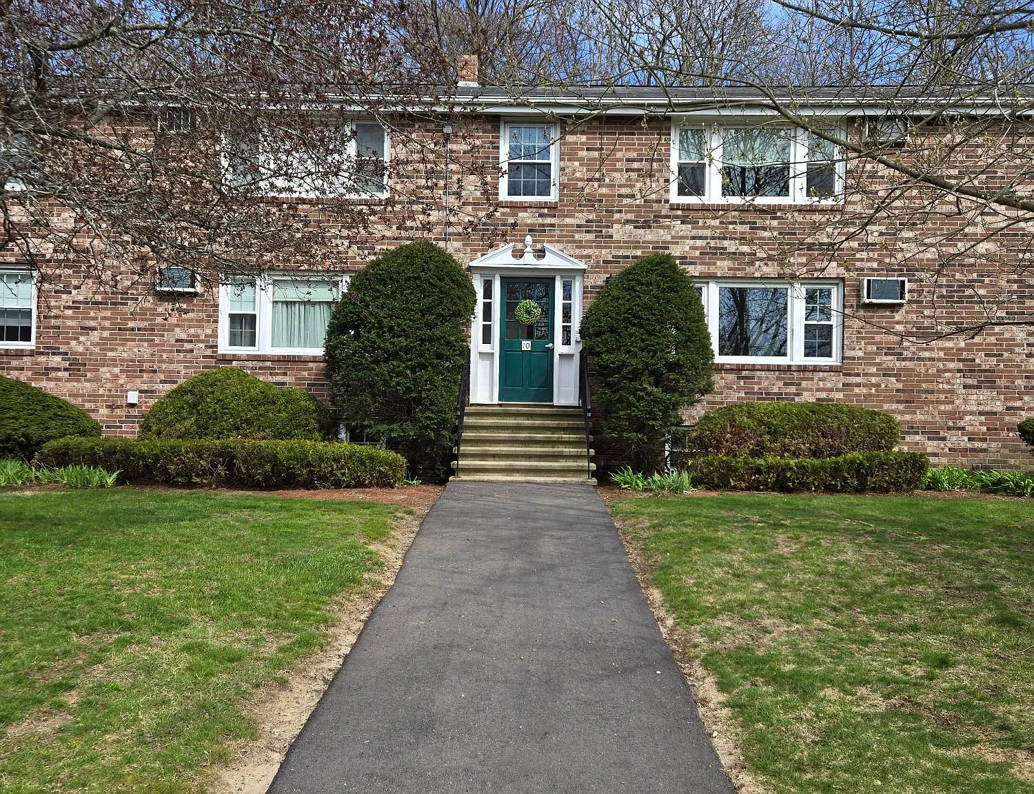 2 bed, 862 sqft, $2,200 — Photo 1