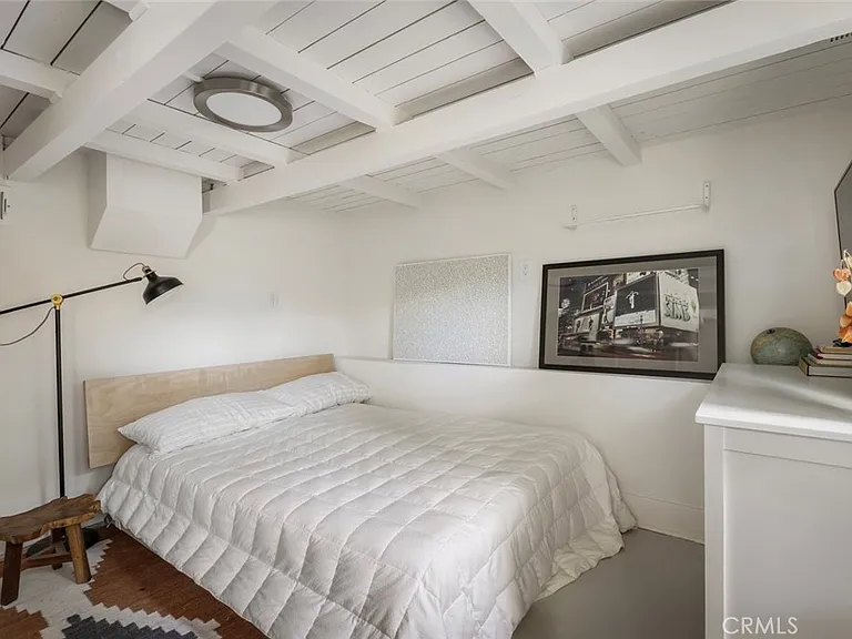 2304 W Avenue 31 — Photo 19