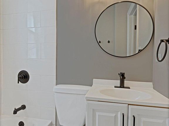 5th image of 3238 N Central Park Ave #1
