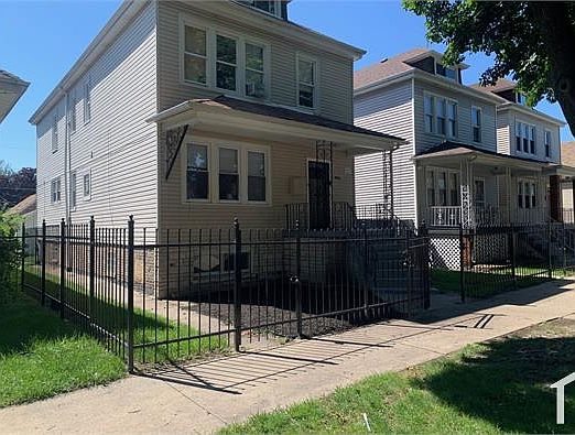 1st image of 8544 S Kingston Ave #2