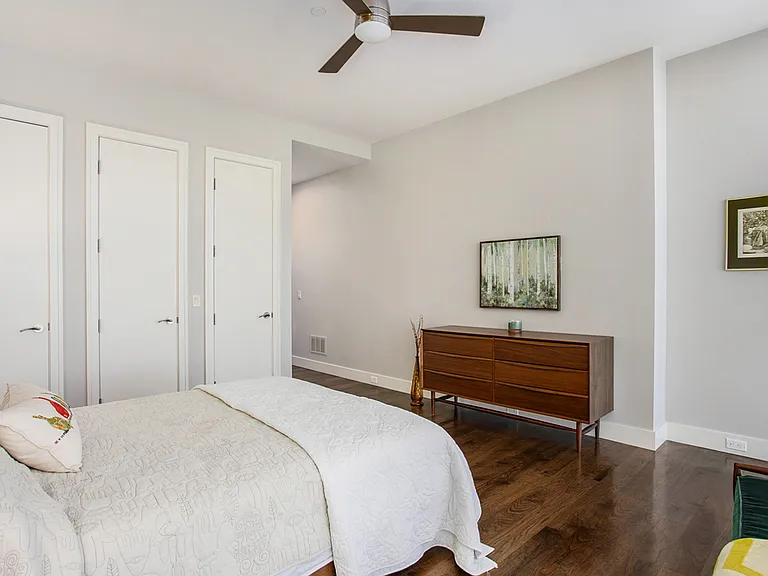 335 Bridge St NW #15 — Photo 24