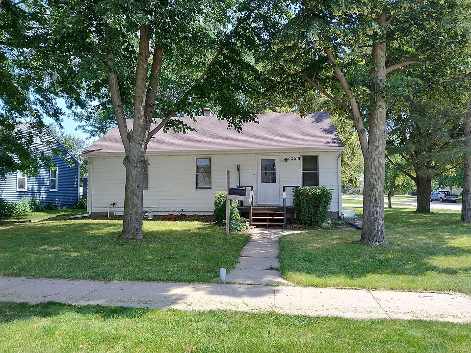 1st image of 1220 W 22nd St