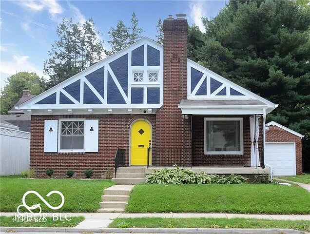627 E 54th St — Photo 1