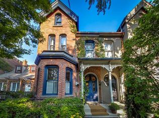 205 Seaton St, Toronto, ON M5A 2T5