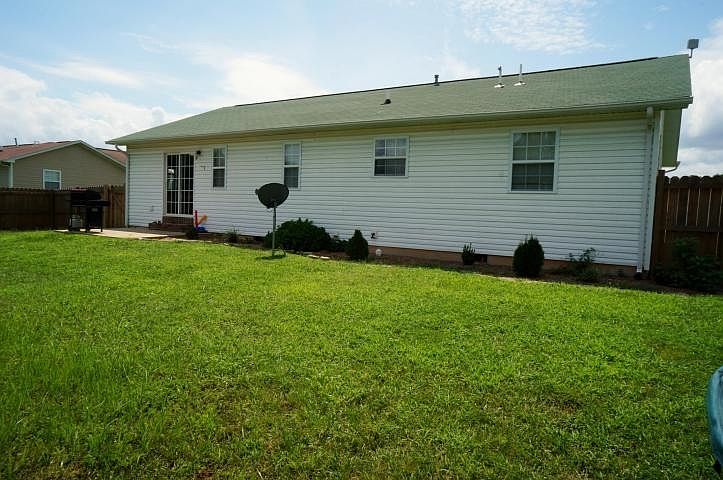 2nd image of 1708 Luna Dr