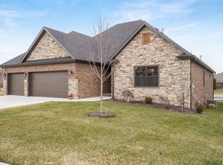 6434 S Valley Brook Ct, Springfield, MO 65810