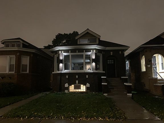 4th image of 7526 S Winchester Ave