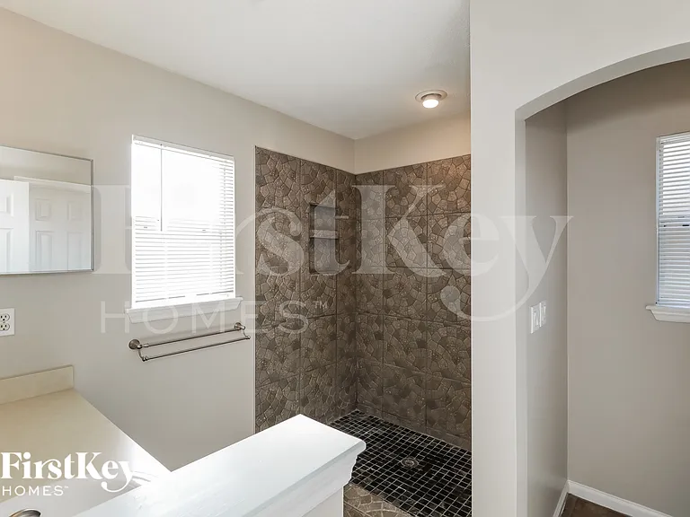 2089 W Lymington Way — Photo 13
