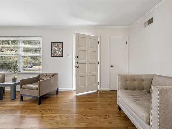 3rd image of 5471 Murff Ave