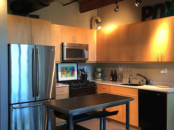 3rd image of 1371 NE Orenco Station Pkwy APT 13