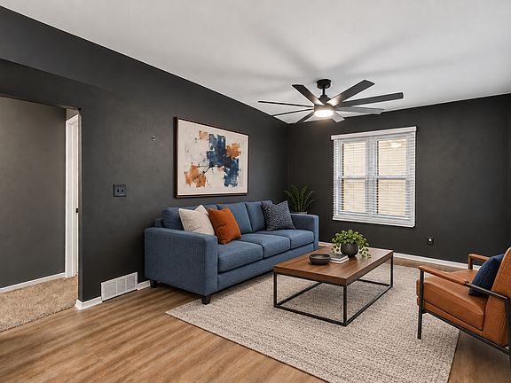 3rd image of 103 NE 4th St