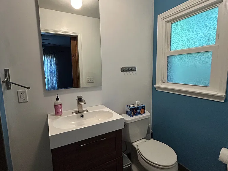 818 N Main St — Photo 24
