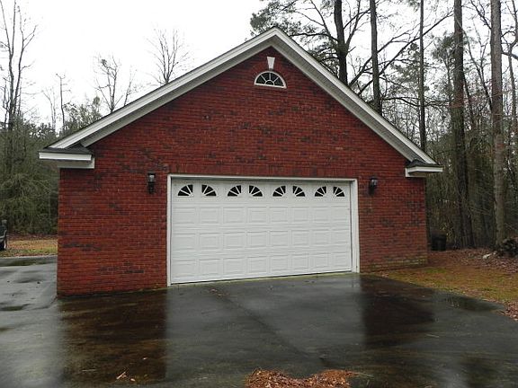 3rd image of Sandhill Dr