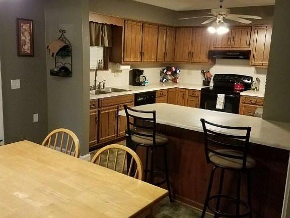 4th image of 4905 Angelia Ave