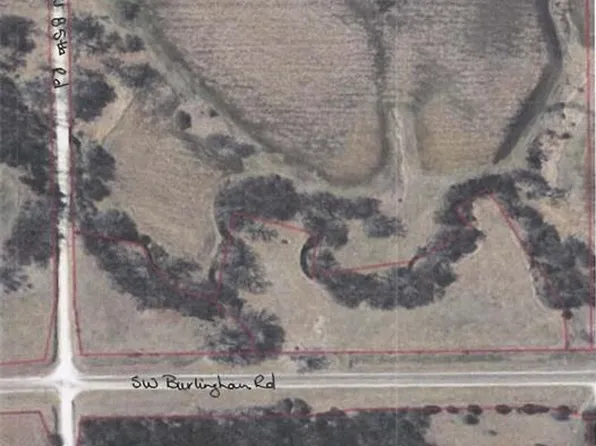 4 SW Burlingame Rd, Wakarusa, KS 66546