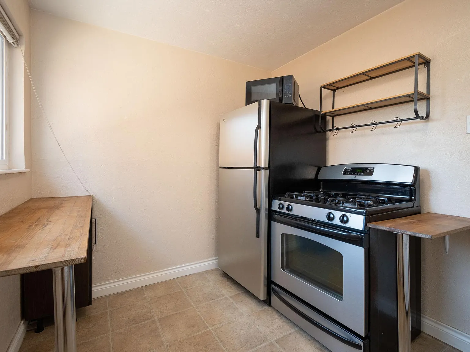 1 bed, 500 sqft, $1,199 — Photo 3