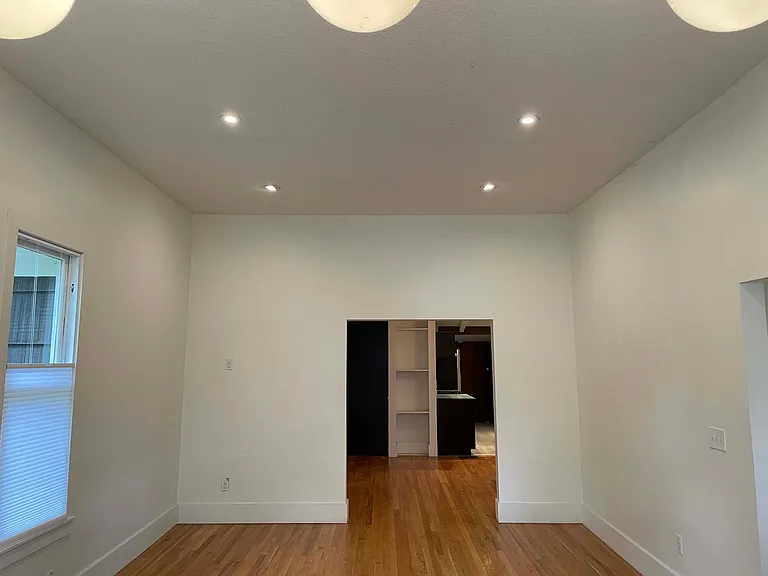 3634 NE Cleveland Ave — Photo 10