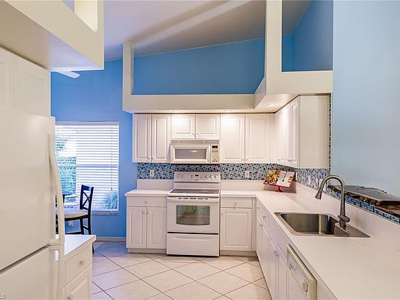 5th image of 25160 Golf Lake Cir