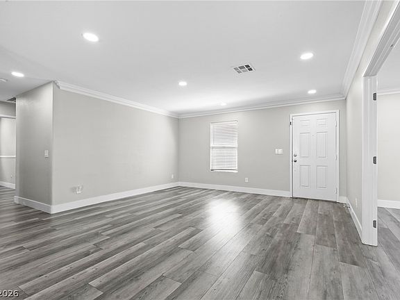 5th image of 1000 Amber Gate St