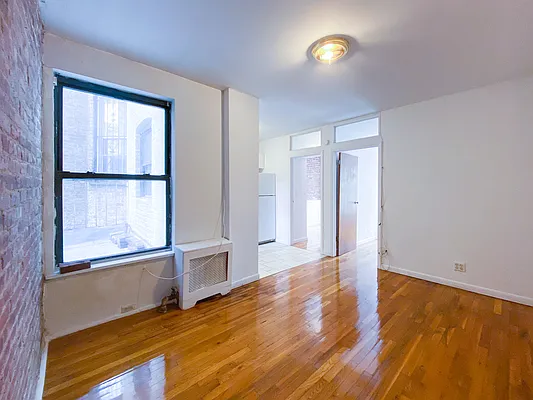 Rented by City Connections Realty | media 25