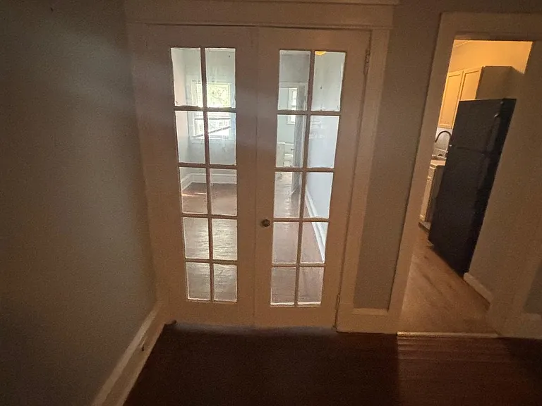 5631 N Fairhill St — Photo 10