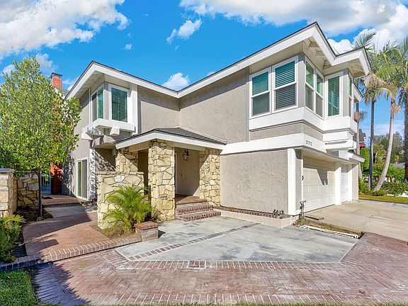 2nd image of 25572 La Mirada St