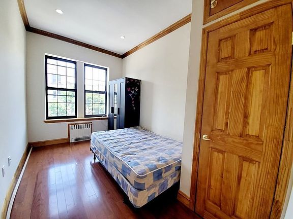 4th image of 5223 8th Ave #3L