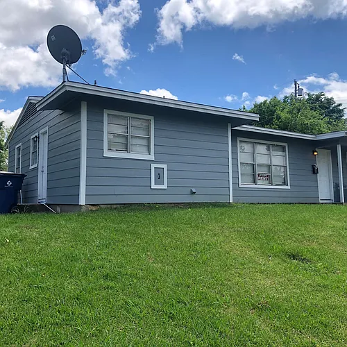 57 Mundt St #A Photo 1