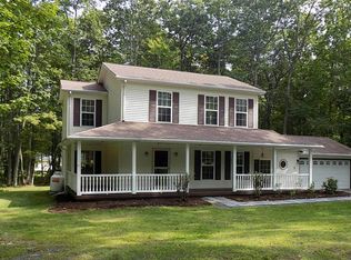 112 Oak Rd, Canadensis, PA 18325